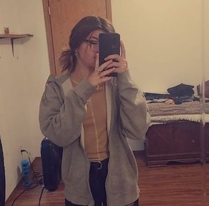 Meet your Posher, Madison